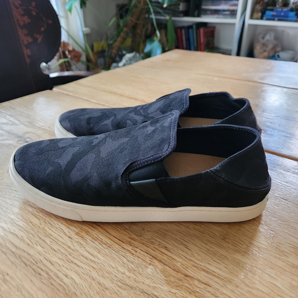 OluKai Womens Pehuea Pa'i Slip On Shoes Black Camo Print Comfort Casual Size 9.5 - Picture 3 of 10